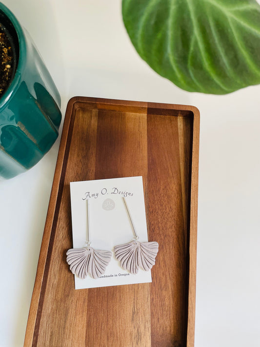 Gray ginkgo leaf dangle