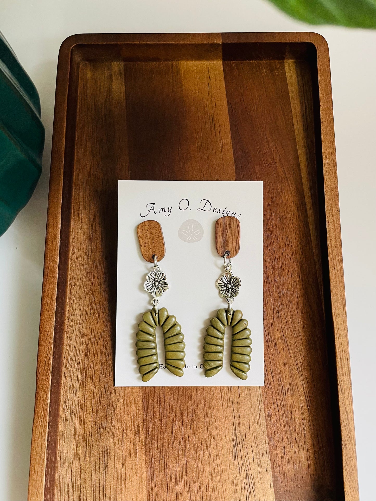 Army green arch dangle