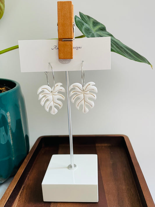 Monstera Dangle, multiple colors