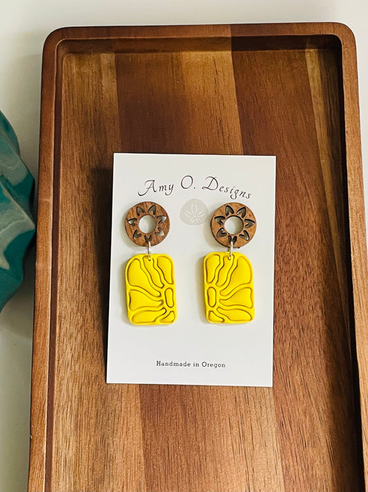 Yellow flower dangle