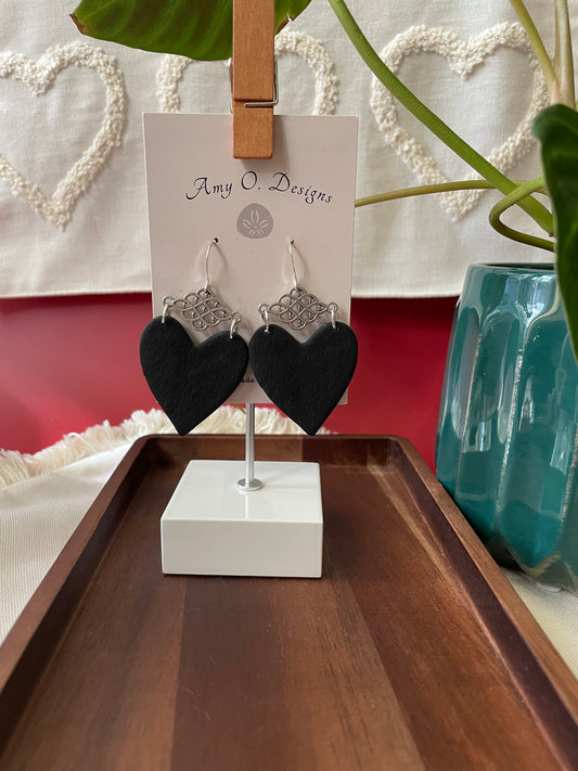 Black heart dangle