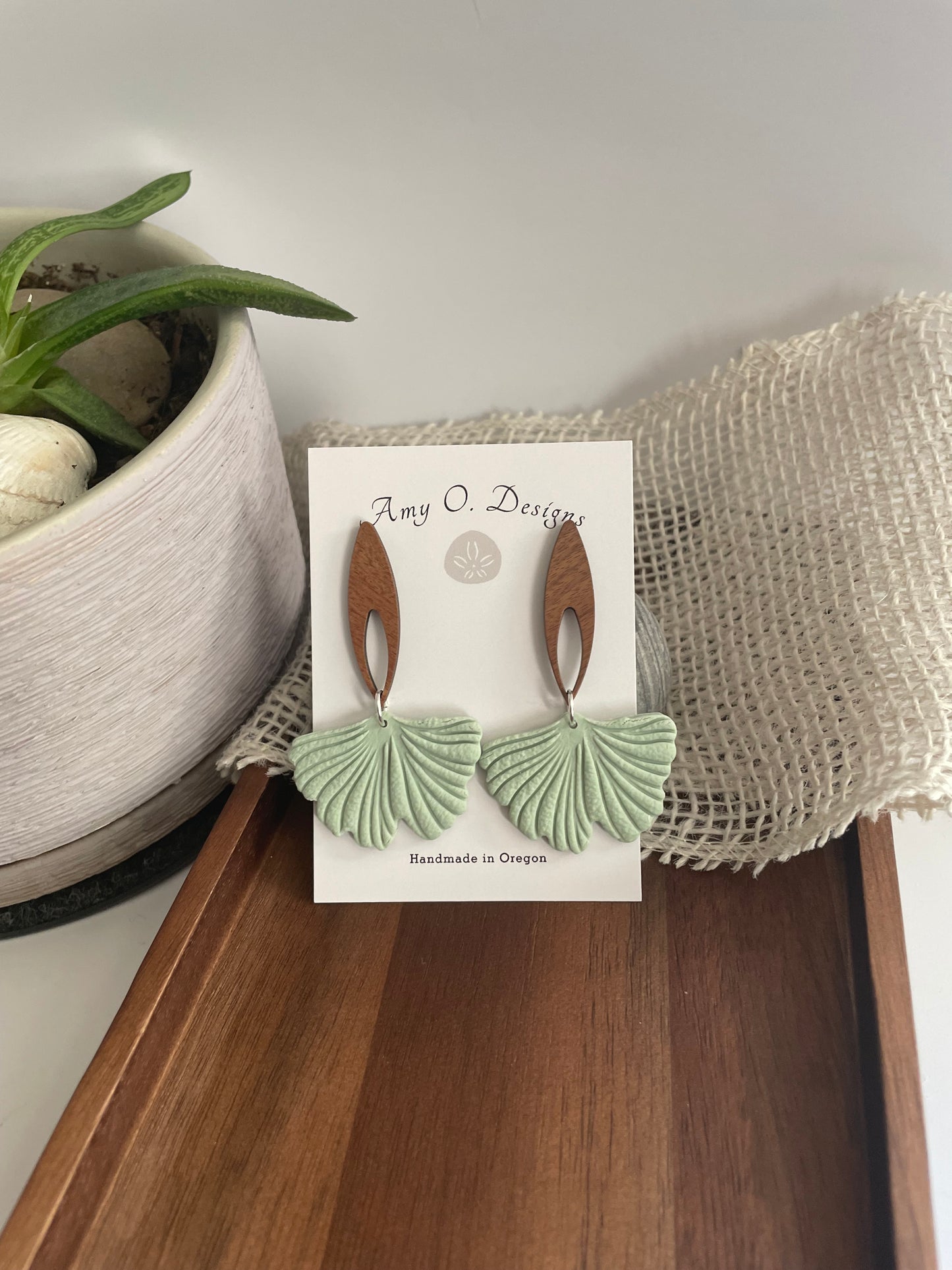 Ginkgo dangle, 2 color options