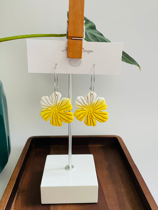 Flower dangle