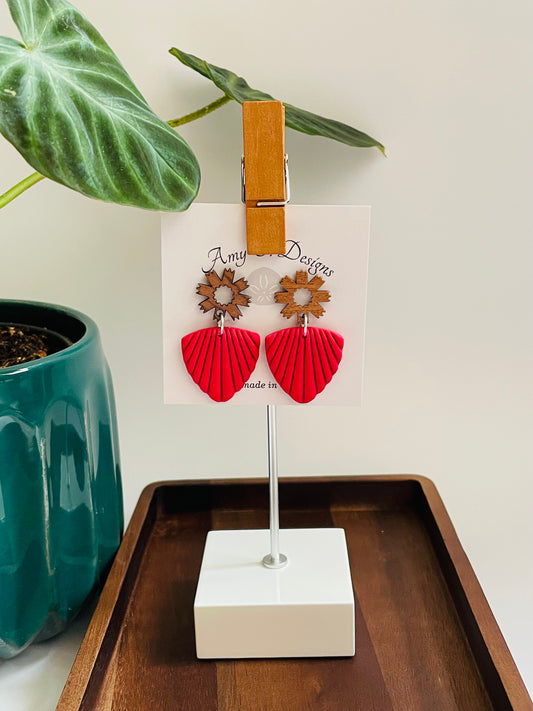 Fan dangles, multiple colors (red, white, yellow)