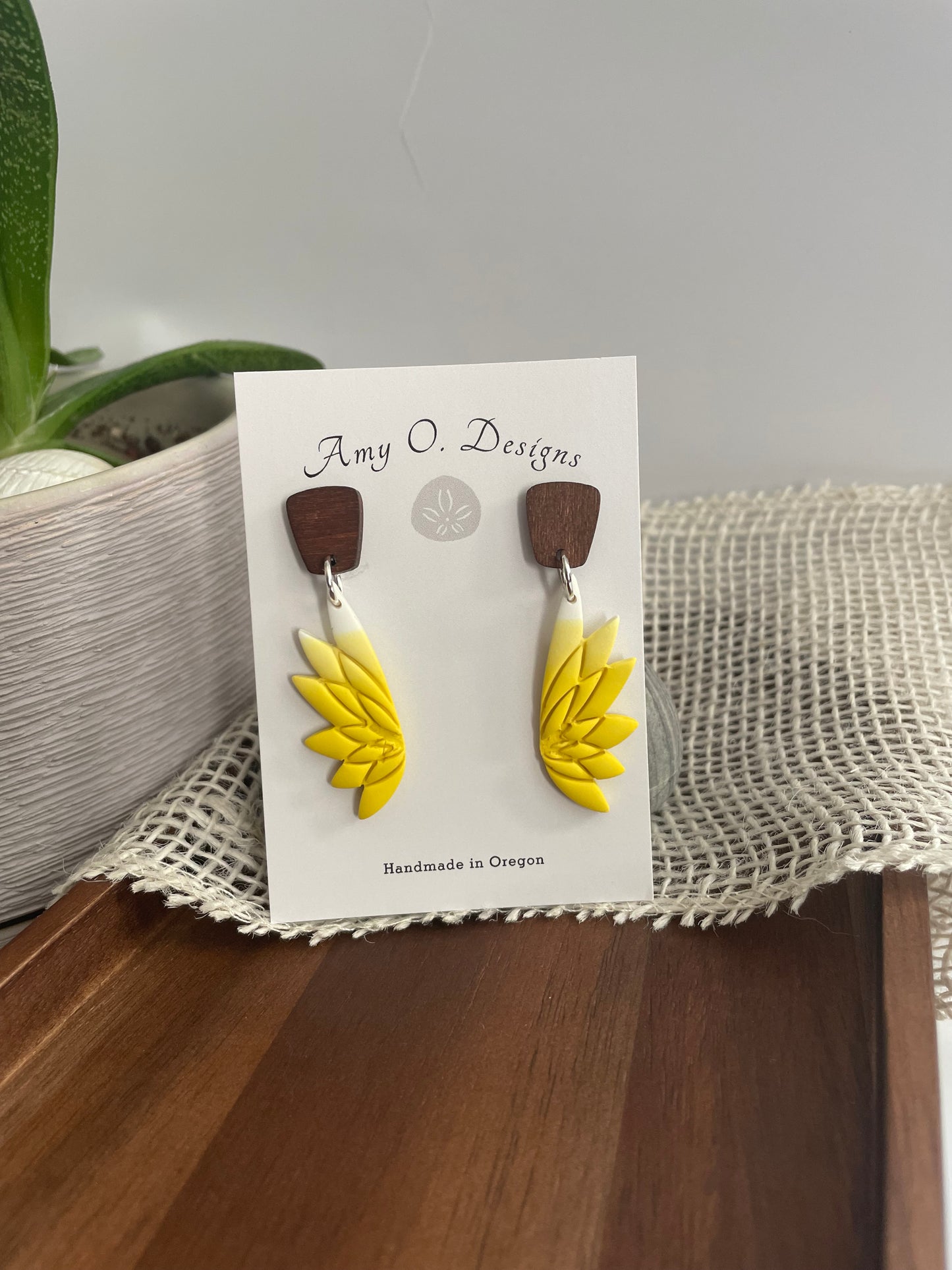 Yellow hombre butterfly wings