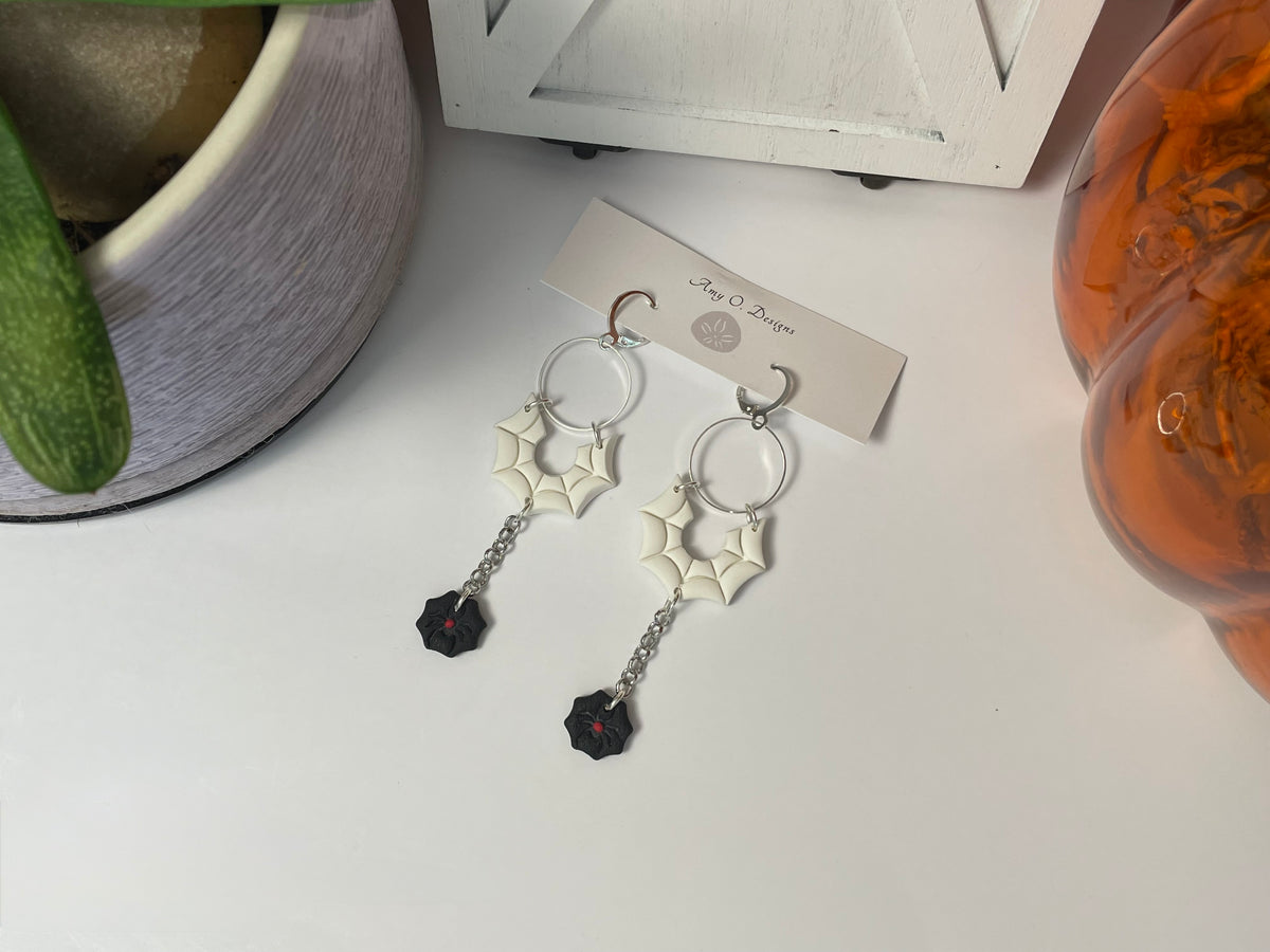 Spiderweb dangles